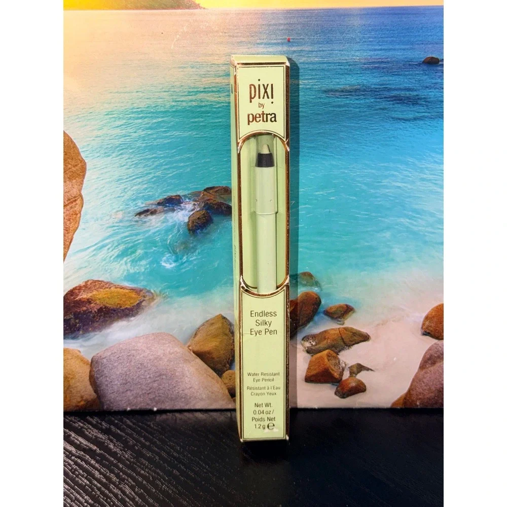 Pixi by Petra Endless Silky Eye Pen Water Resistant Eyeliner PixiGreen 1.2g NEW